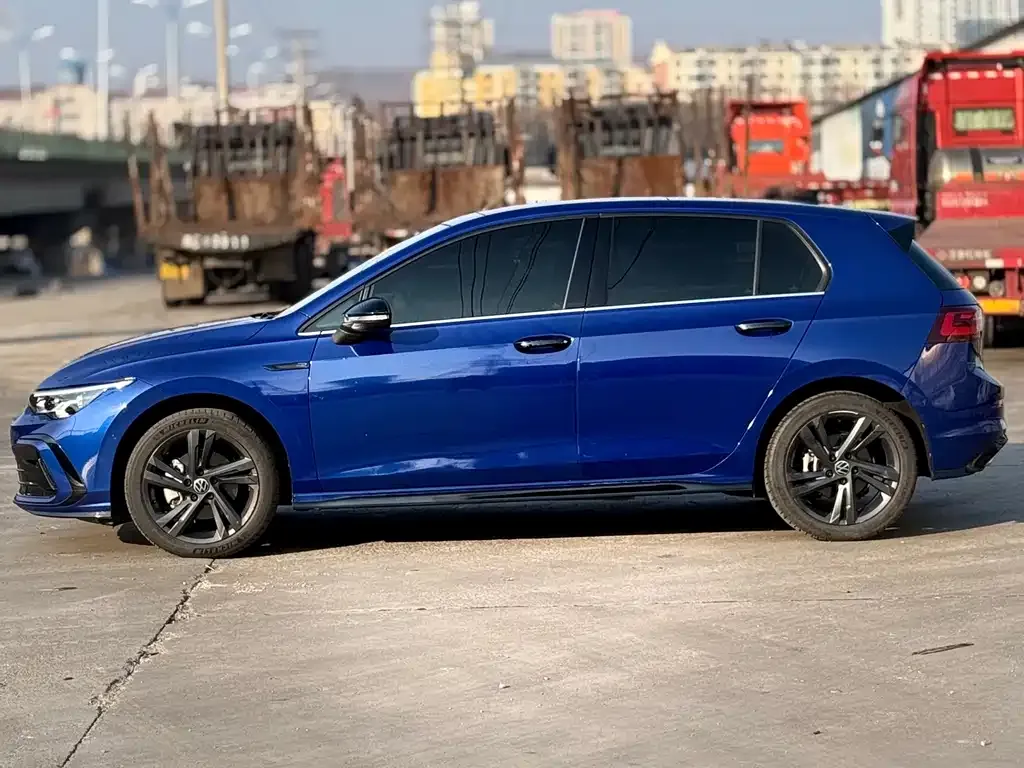 Volkswagen Golf 2021 из CN, фото 3