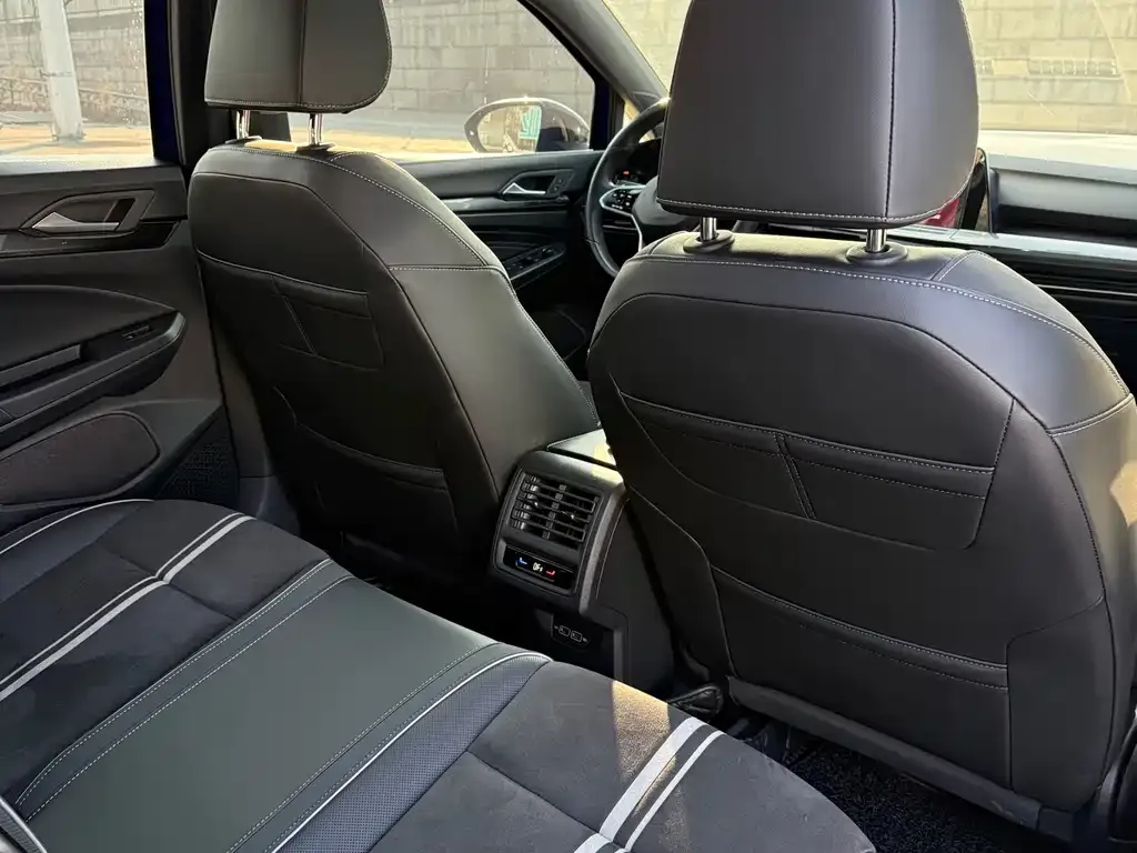 Volkswagen Golf 2021 из CN, фото 9