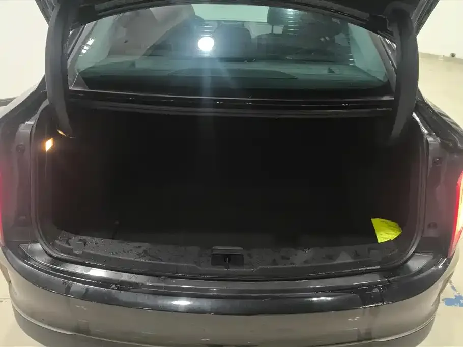 Hongqi E-QM5 2023 из CN, фото 3
