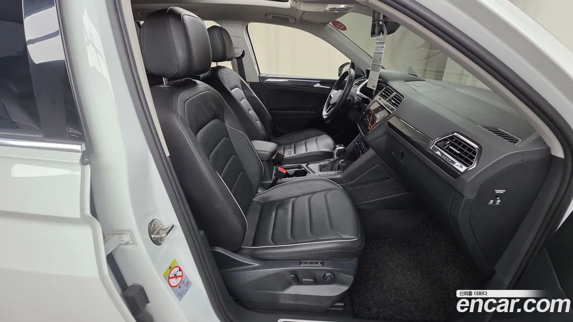 Volkswagen Tiguan 2022 из KR, фото 10