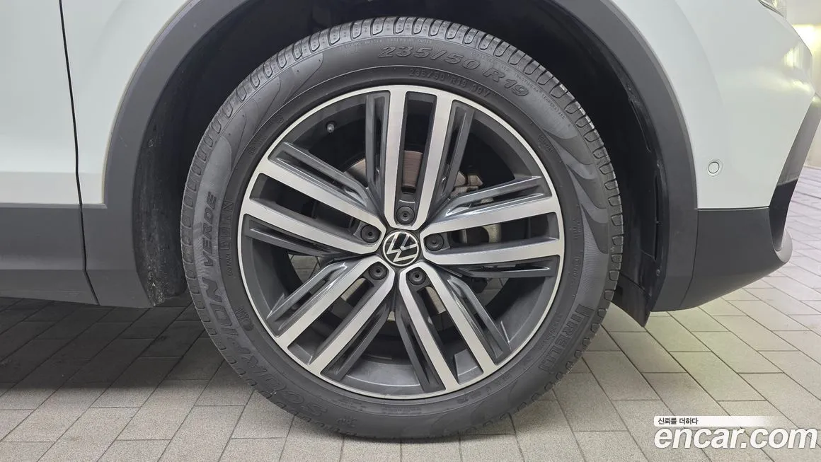 Volkswagen Tiguan 2022 из KR, фото 8