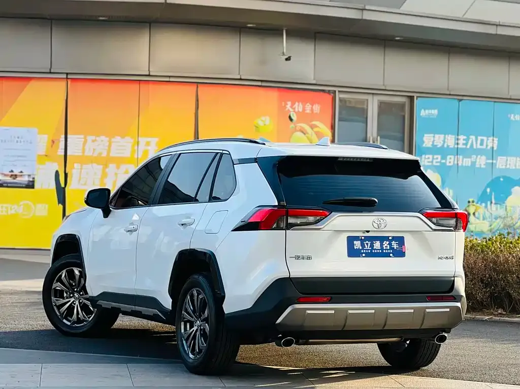 Toyota RAV4 2025 из CN, фото 5
