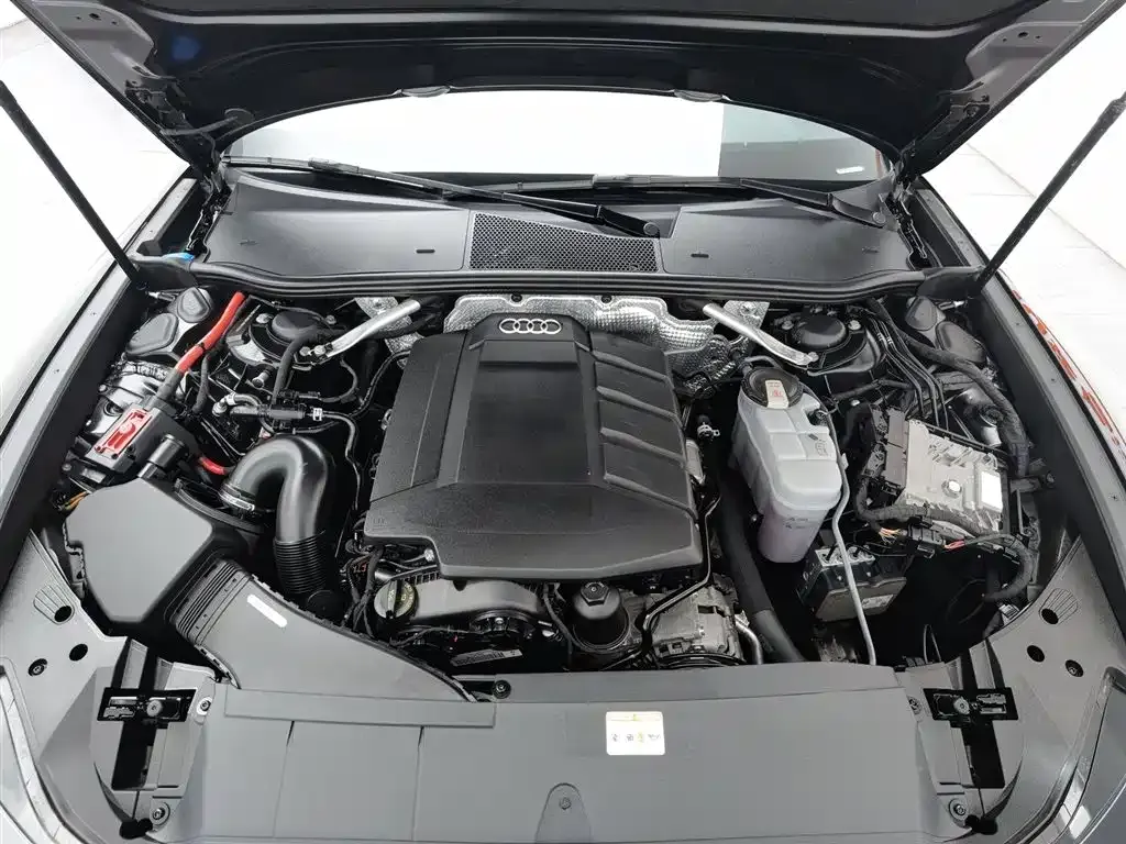 Audi A6L 2022 из CN, фото 8