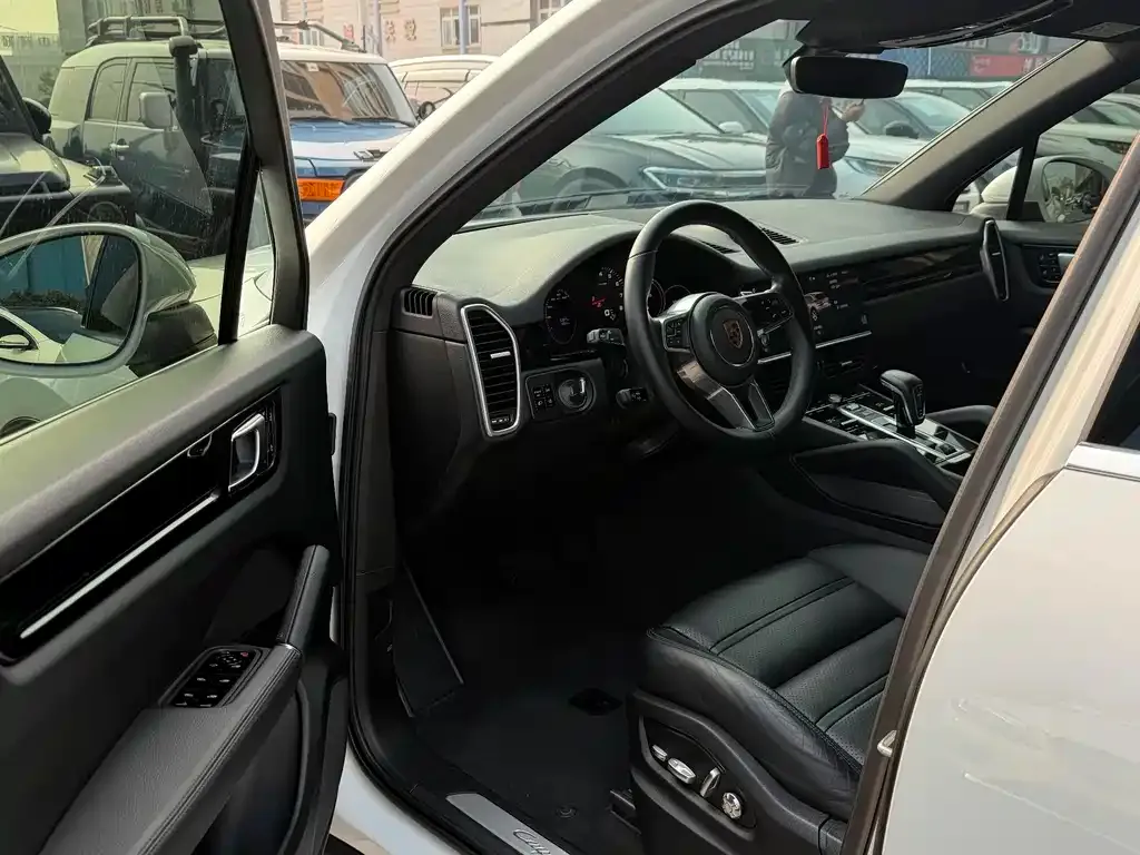 Porsche Cayenne 2021 из CN, фото 10