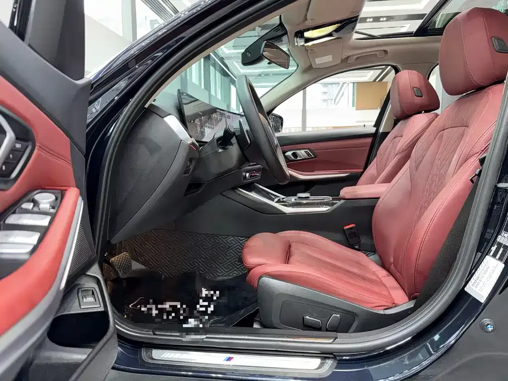 BMW 3 Series 2023 из CN, фото 6