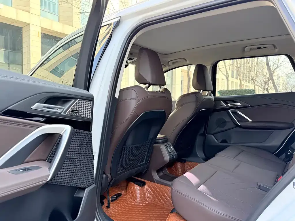 BMW X1 2024 из CN, фото 5