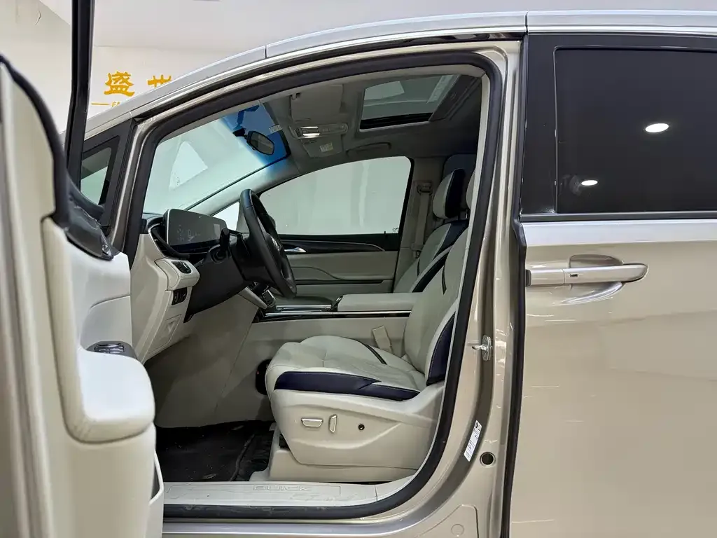 Buick GL8 2024 из CN, фото 5