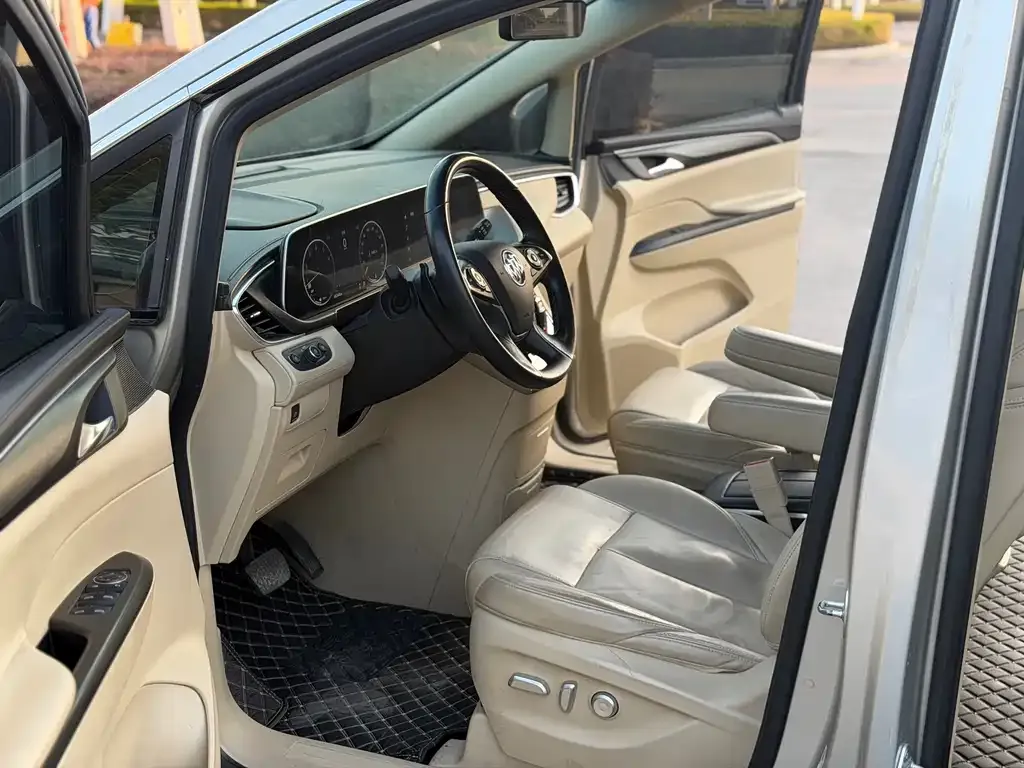 Buick GL8 2021 из CN, фото 7
