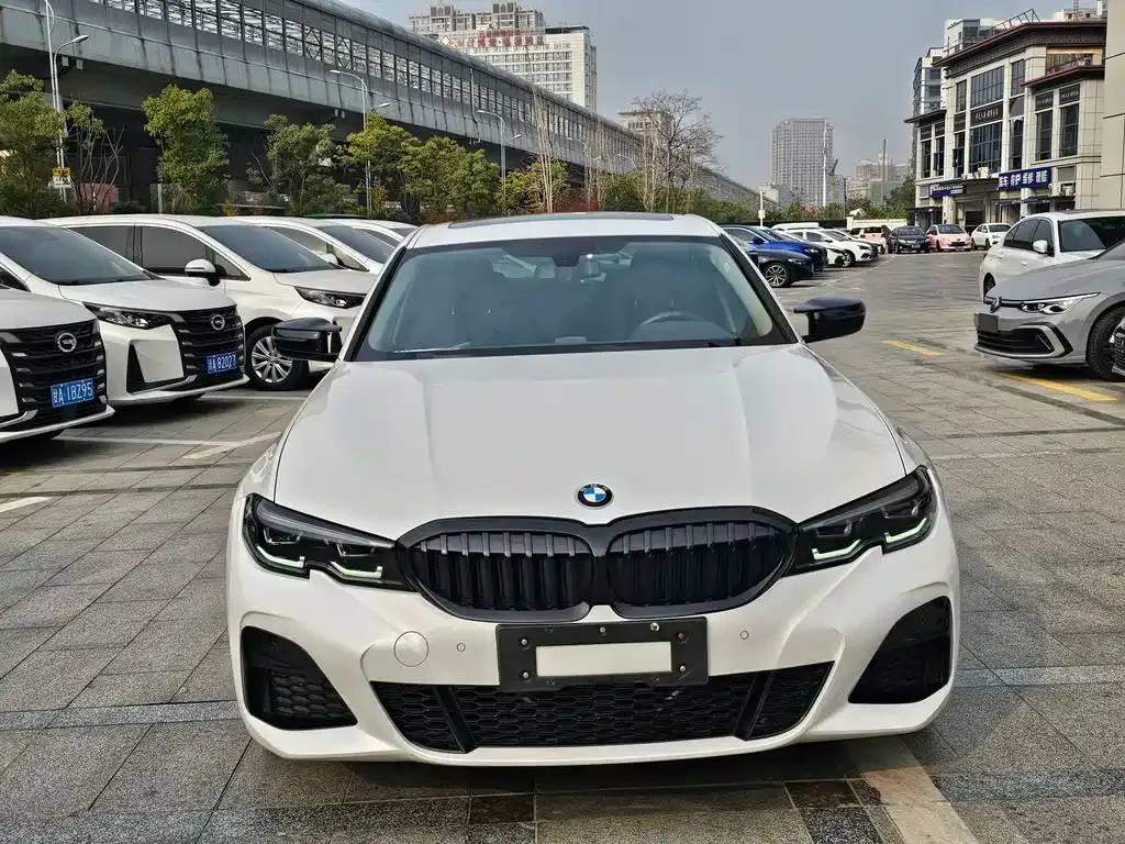 BMW 3 Series 2021 из CN, фото 9