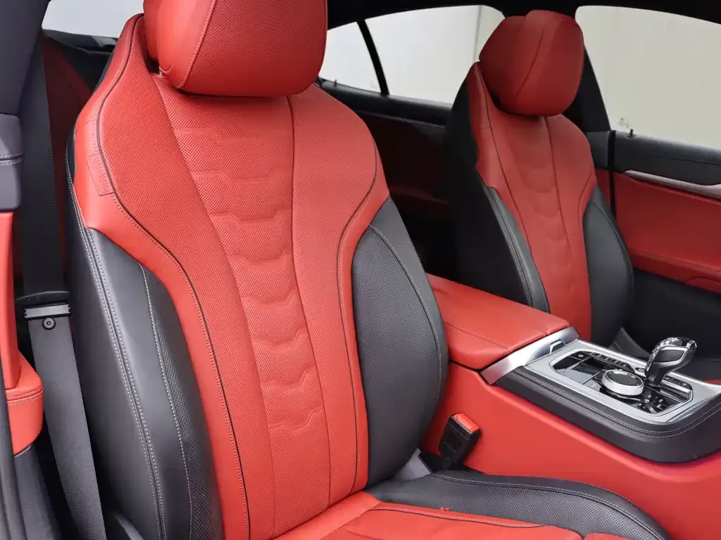 BMW 8 Series 2021 из CN, фото 10