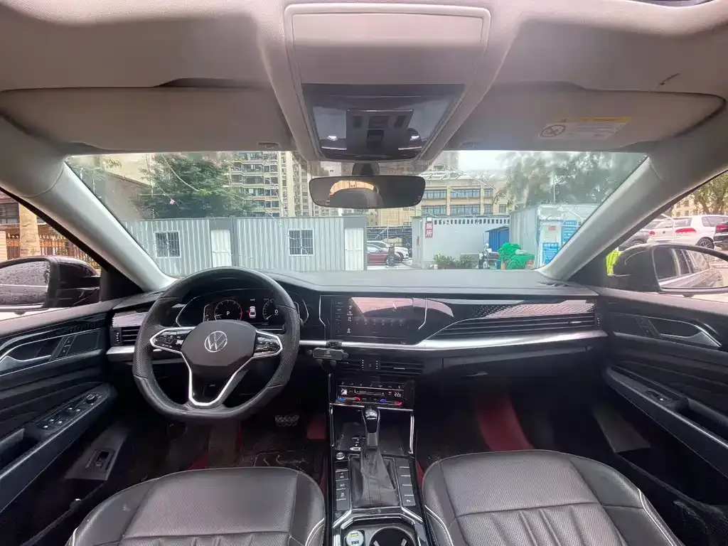 Volkswagen Passat 2024 из CN, фото 2