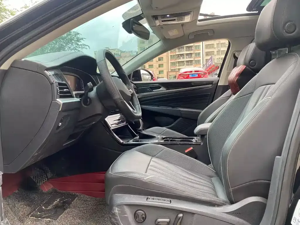 Volkswagen Passat 2024 из CN, фото 9