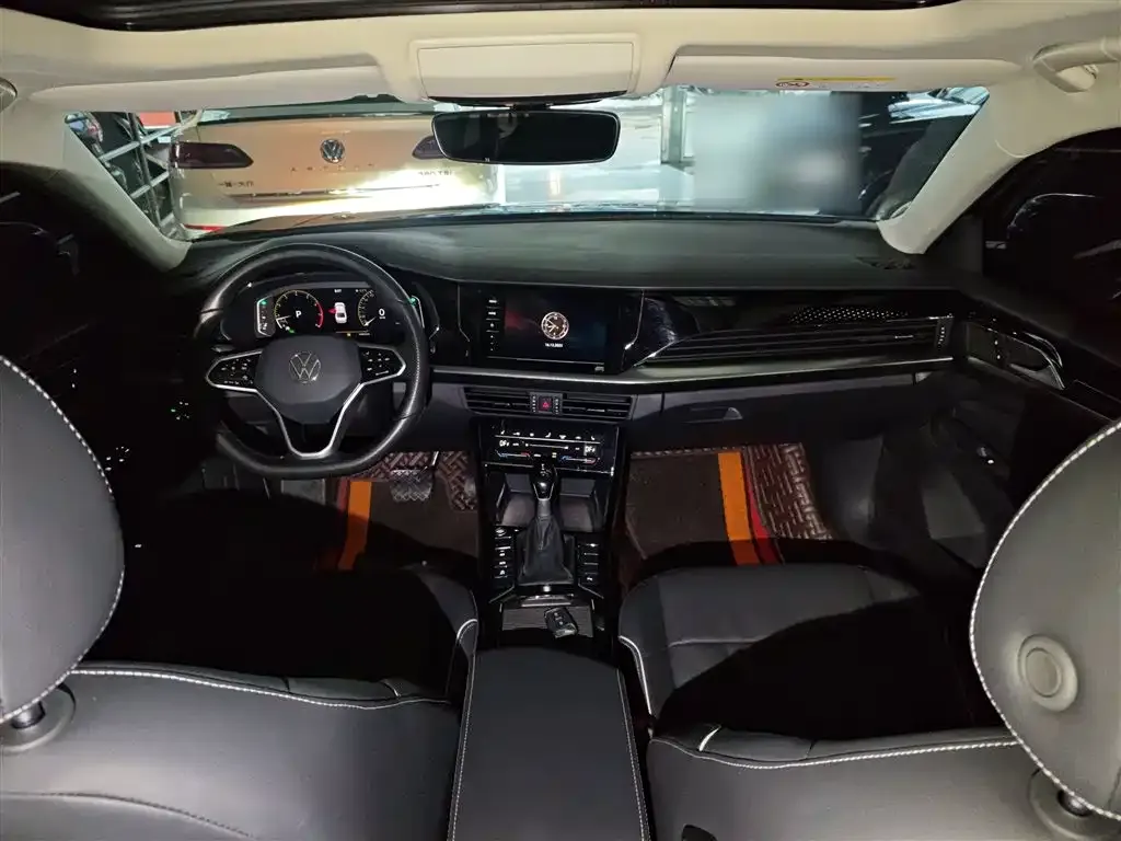 Volkswagen Passat 2023 из CN, фото 10