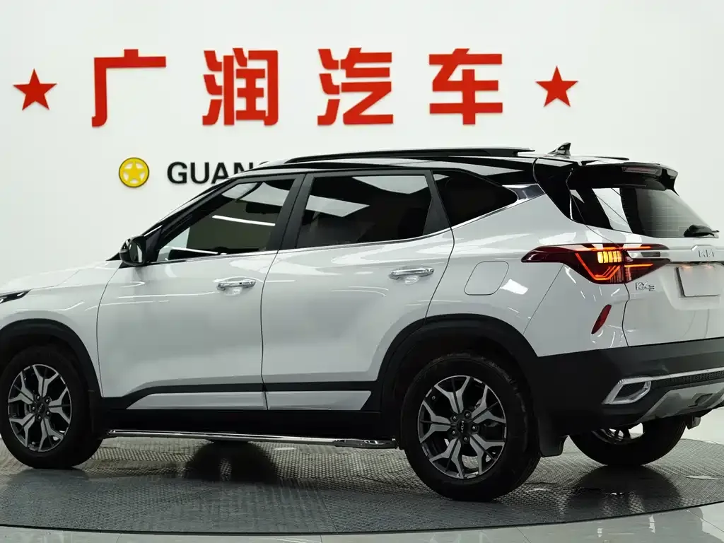 Kia KX3 2022 из CN, фото 3