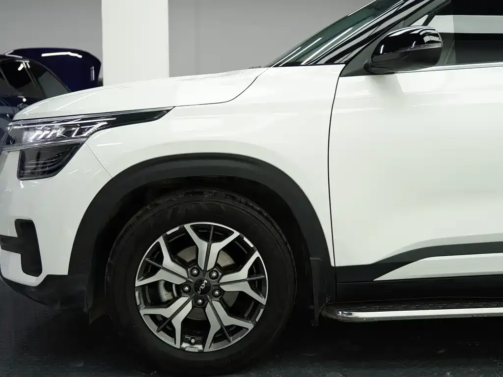 Kia KX3 2022 из CN, фото 8