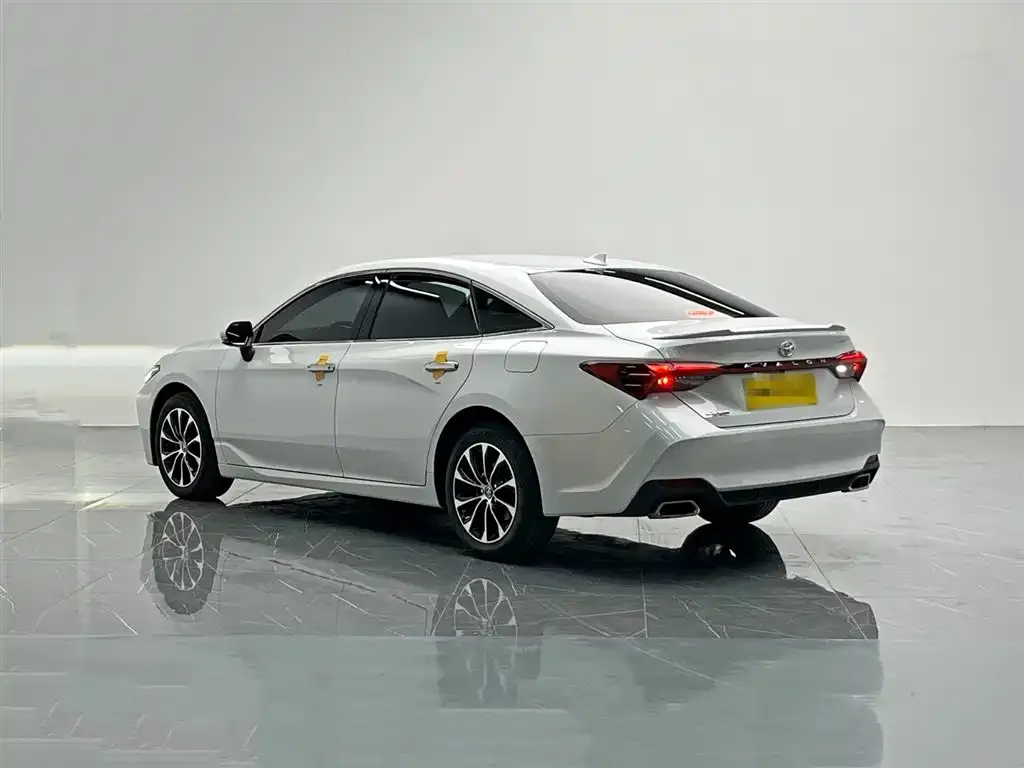 Toyota Avalon 2022 из CN, фото 9