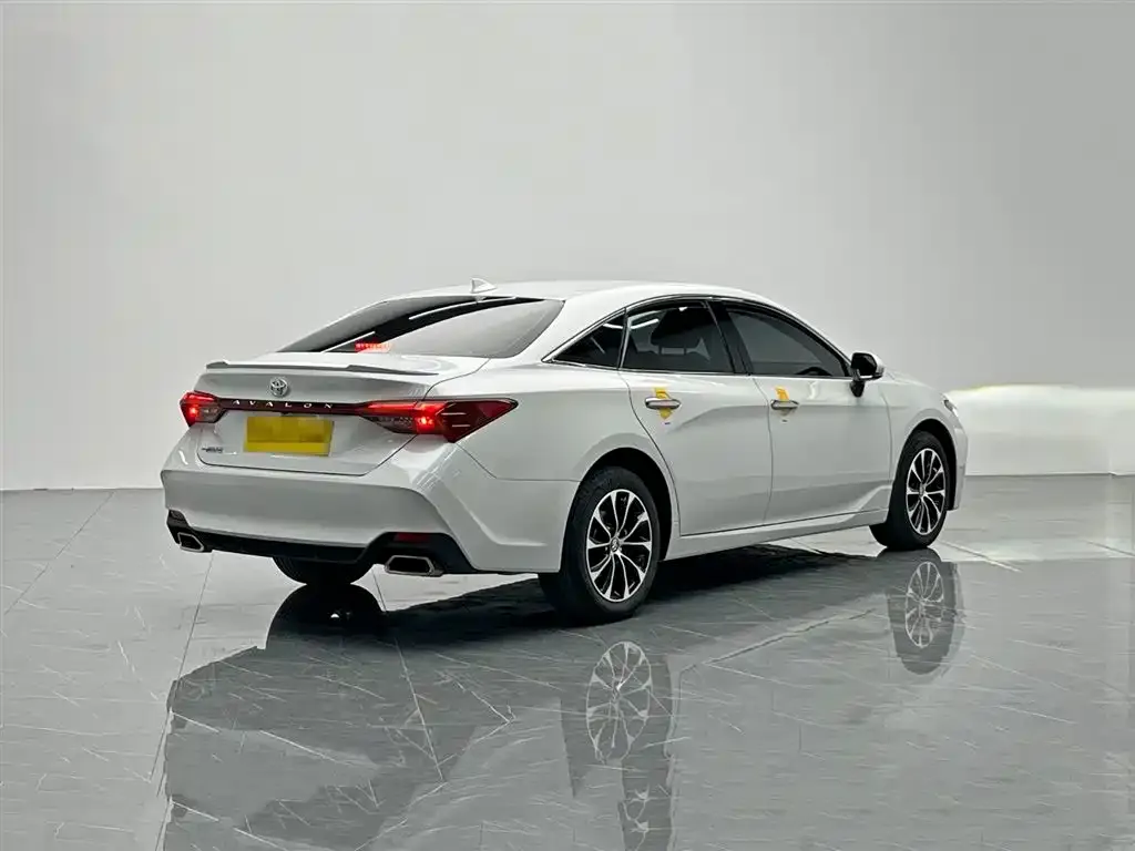 Toyota Avalon 2022 из CN, фото 6