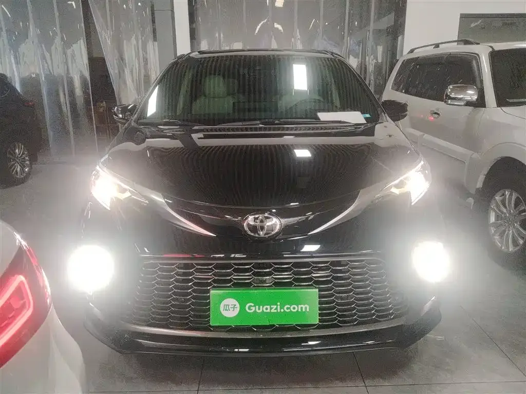 Toyota Granvia 2025 из CN, фото 9