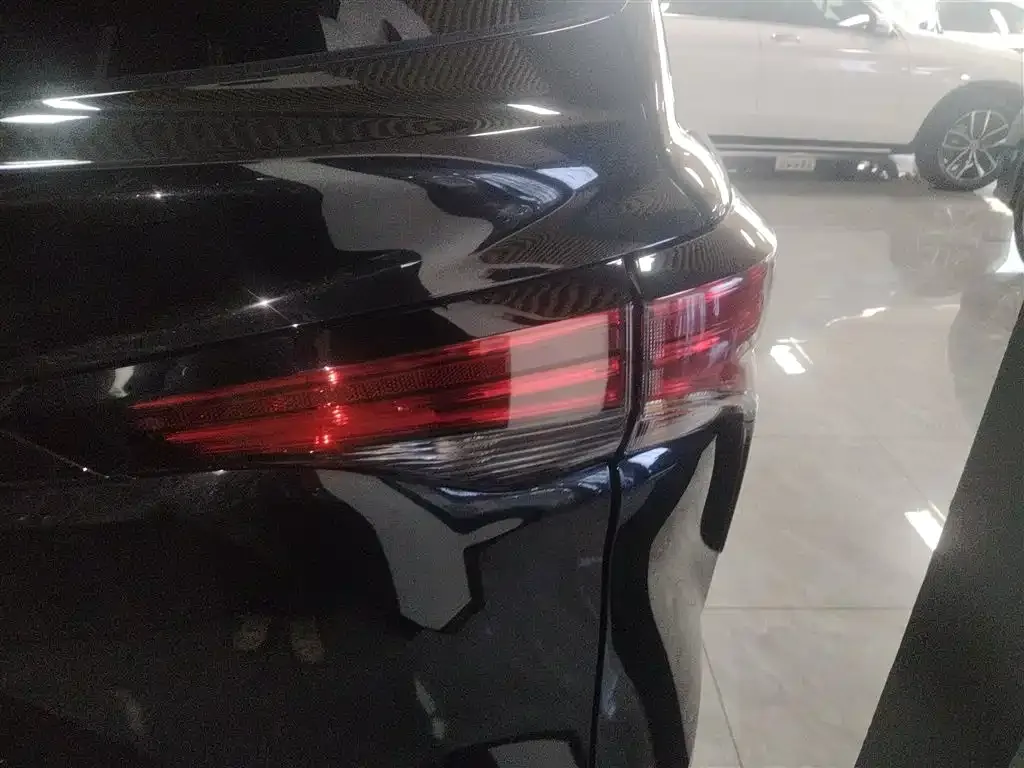 Toyota Granvia 2025 из CN, фото 8