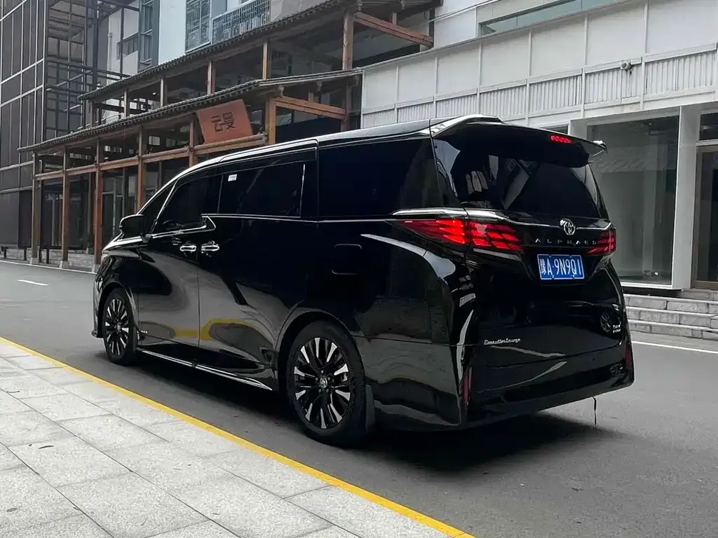 Toyota Alphard 2024 из CN, фото 6