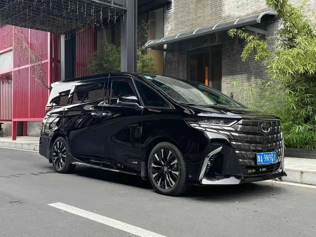 Toyota Alphard 2024 из CN, фото 10