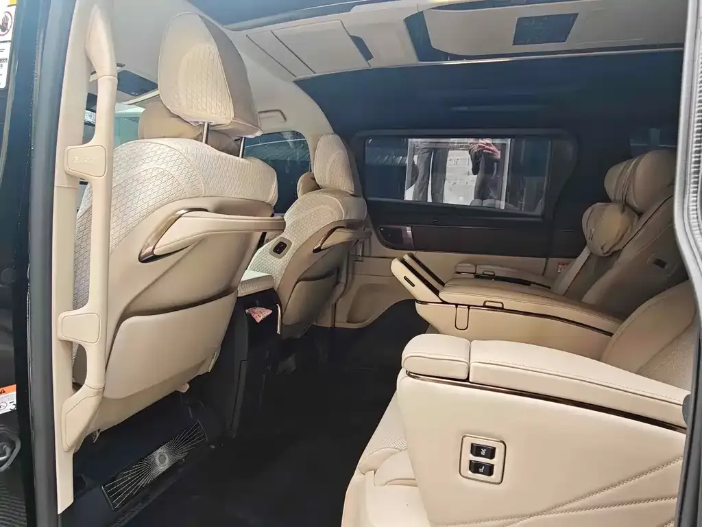 Toyota Alphard 2024 из CN, фото 7