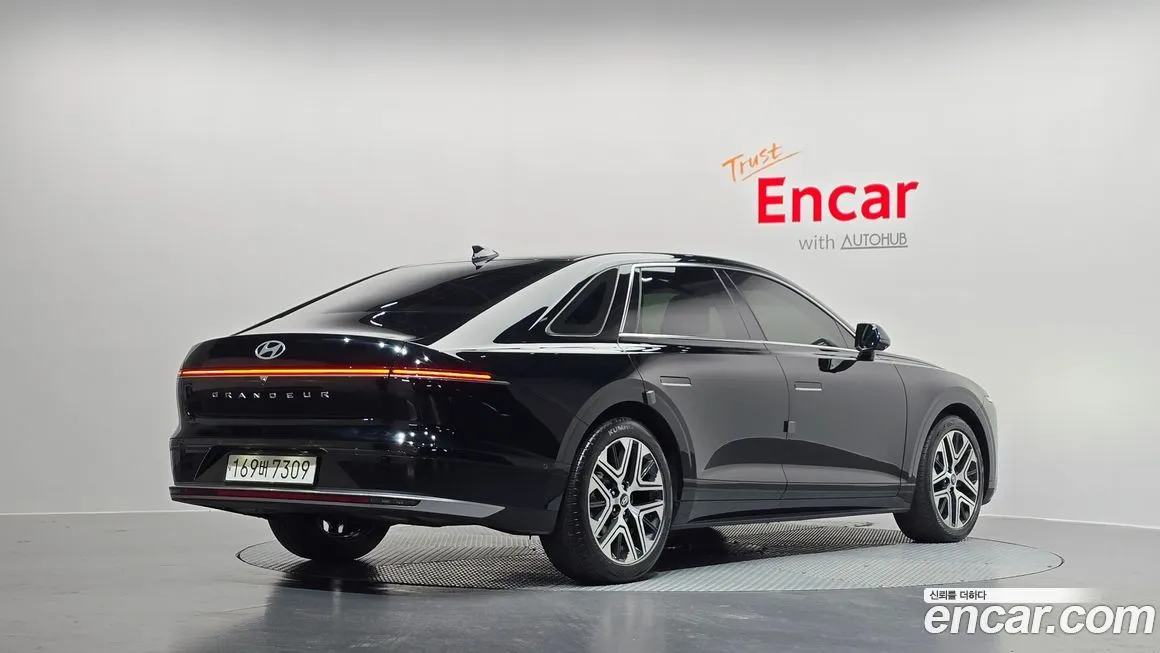 Hyundai Grandeur 2023 из KR, фото 3