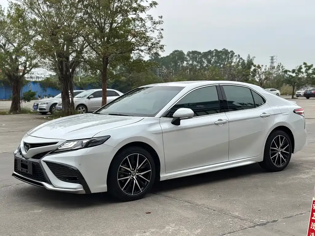 Toyota Camry 2021 из CN, фото 1