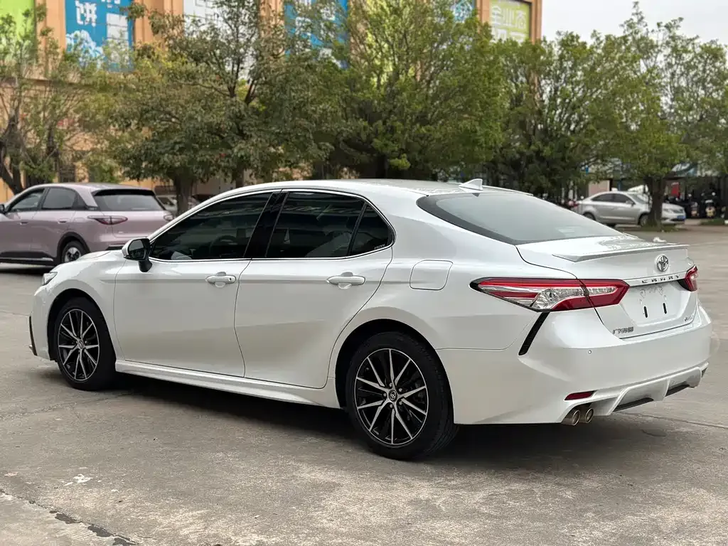 Toyota Camry 2021 из CN, фото 5