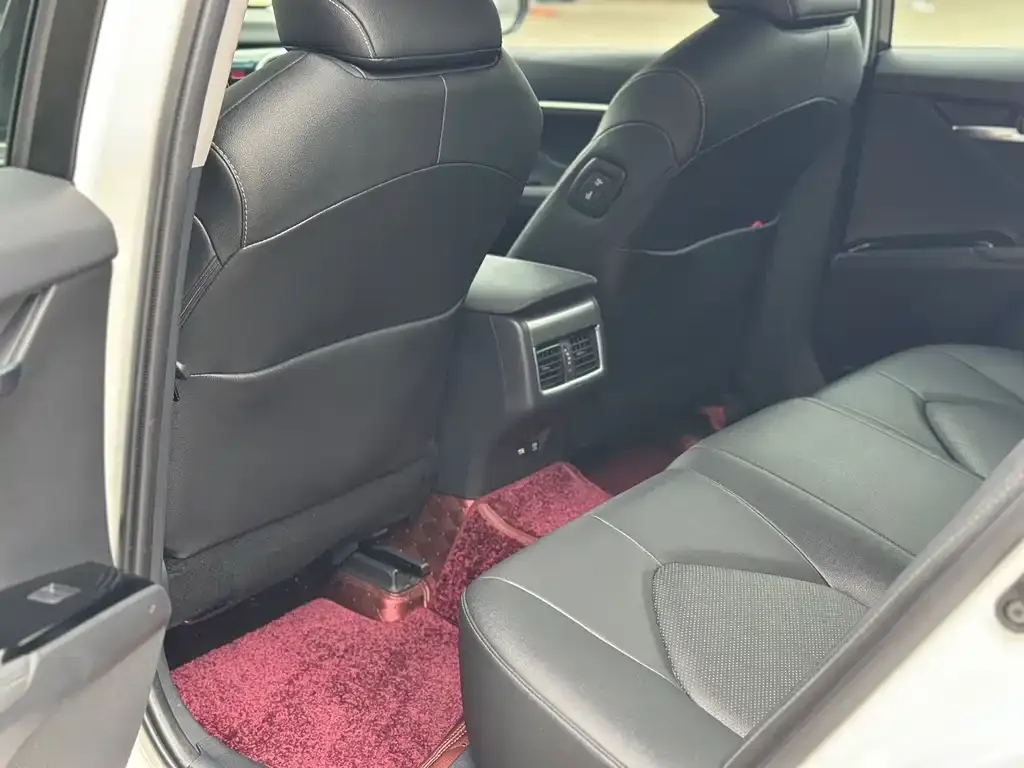 Toyota Camry 2021 из CN, фото 7