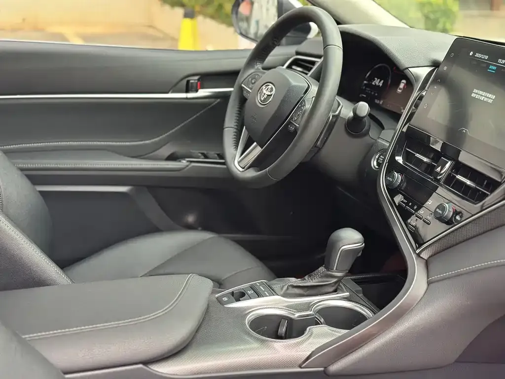 Toyota Camry 2021 из CN, фото 8