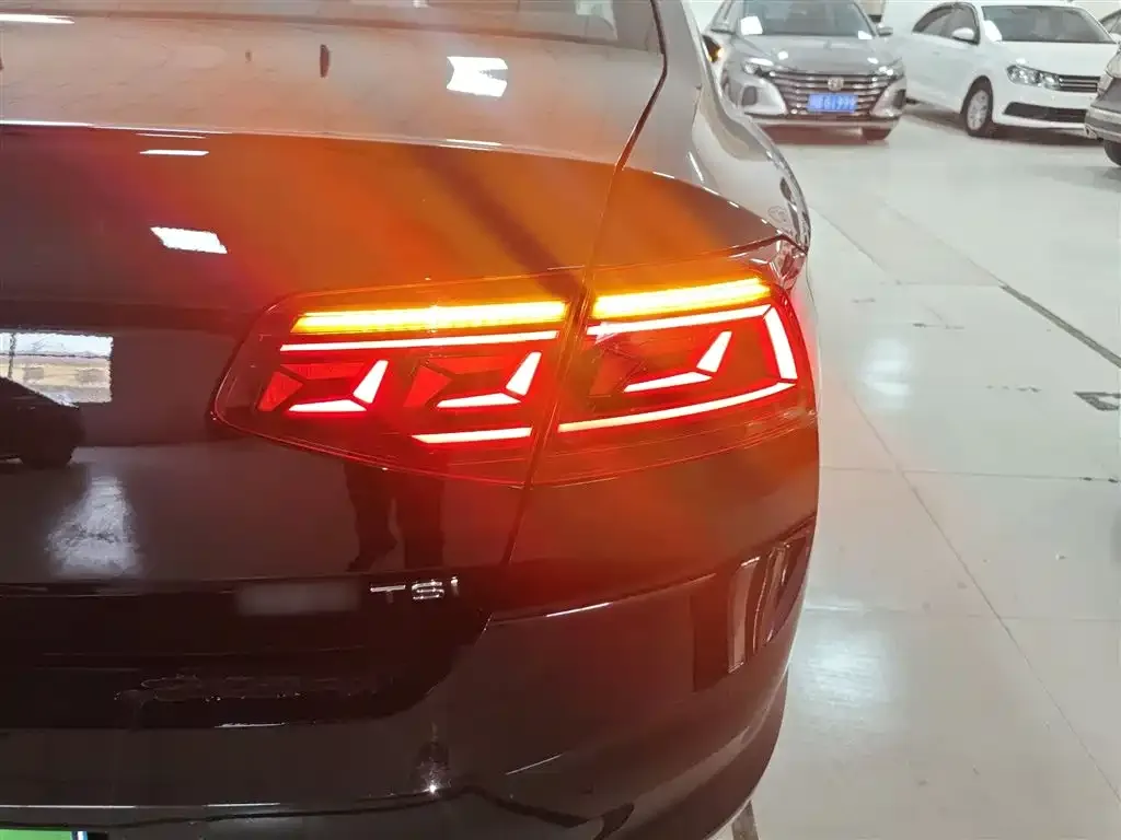 Volkswagen Magotan 2025 из CN, фото 3