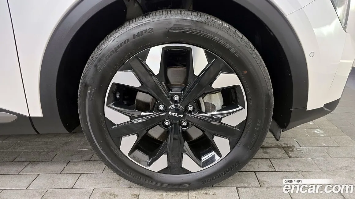 Kia Sportage — фото 8