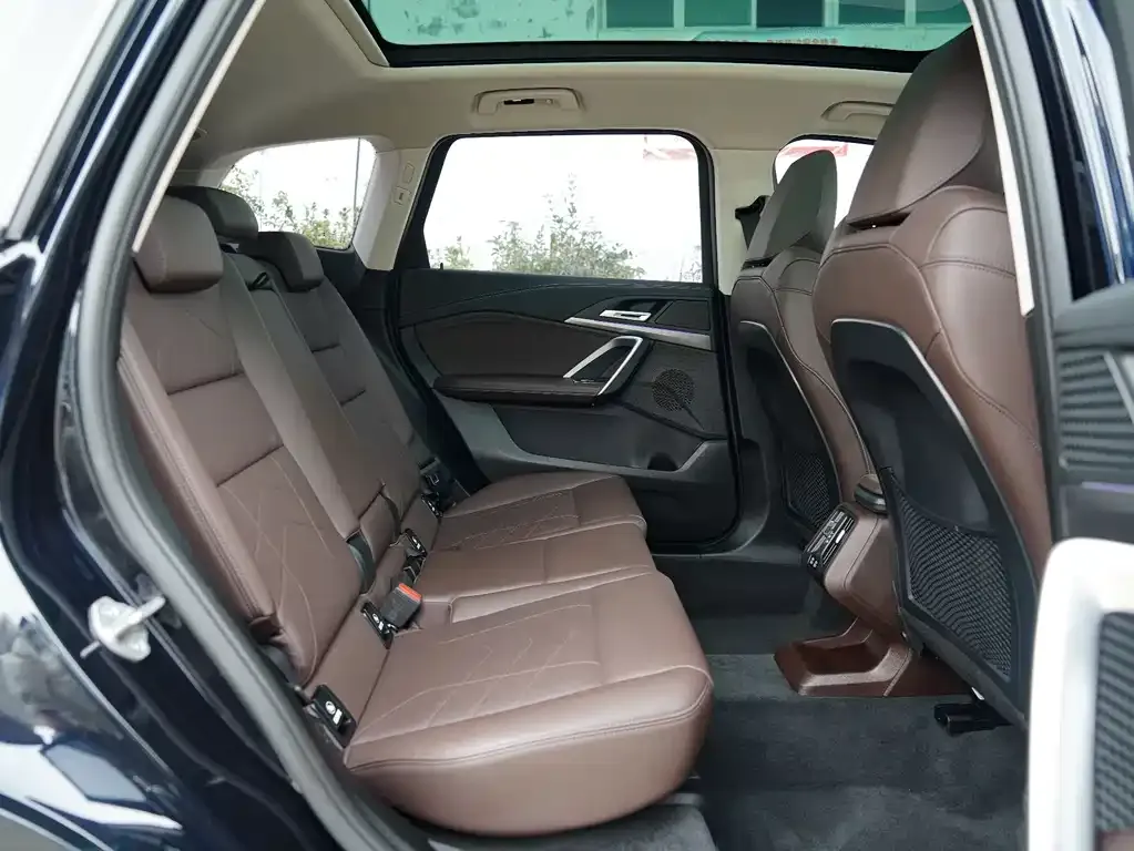 BMW X1 2023 из CN, фото 9