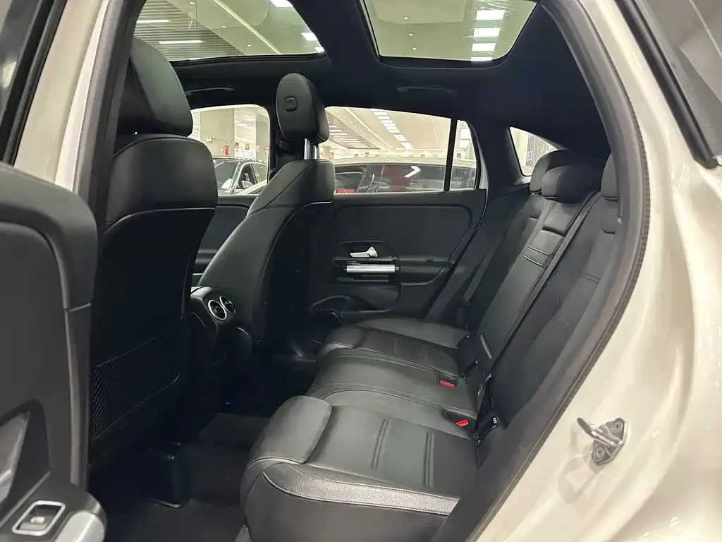 Mercedes-Benz GLA 2023 из CN, фото 10
