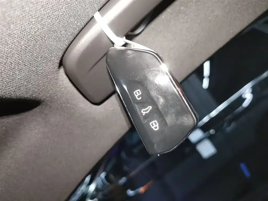 Volkswagen Tiguan L 2025 из CN, фото 10