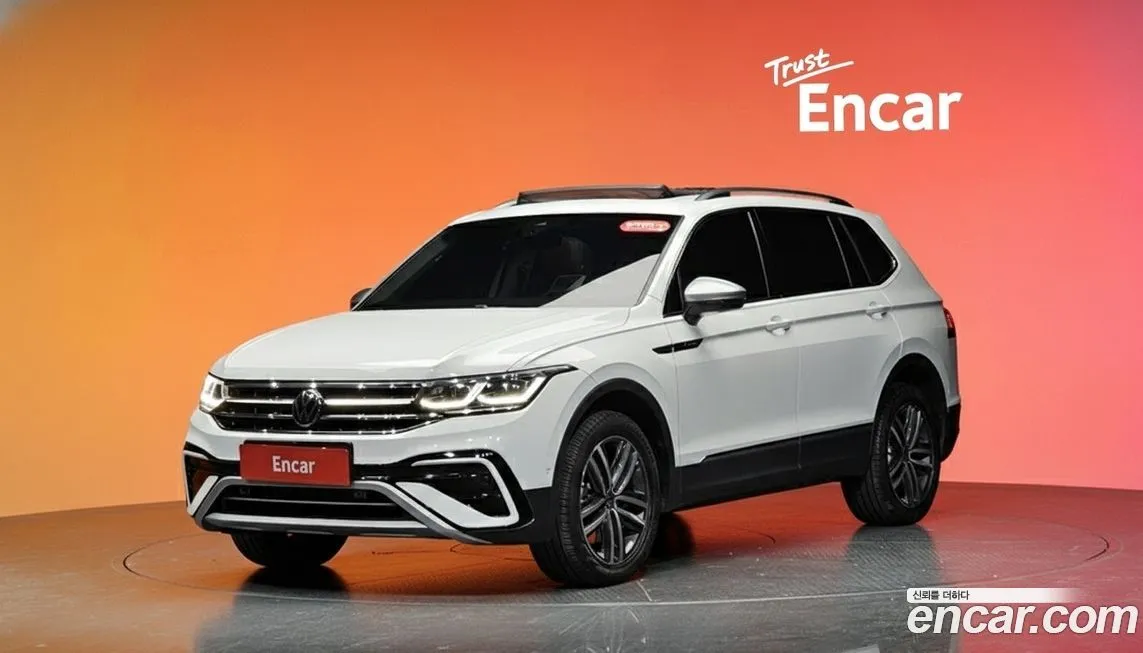 Volkswagen Tiguan — фото 1