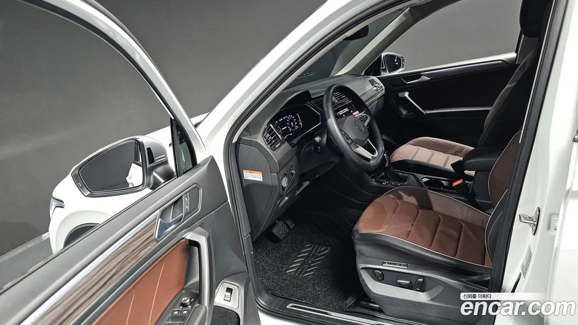 Volkswagen Tiguan — фото 6