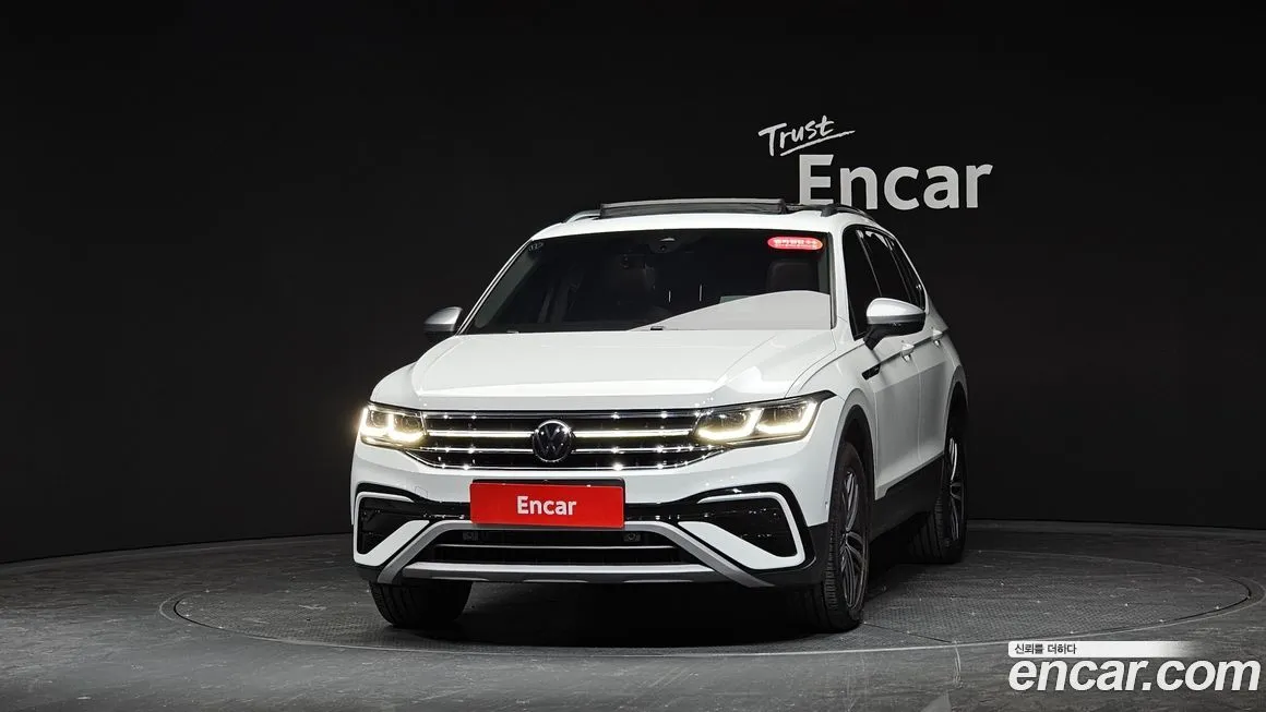 Volkswagen Tiguan — фото 4