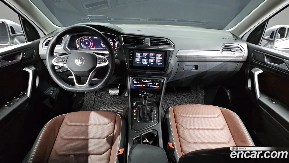 Volkswagen Tiguan — фото 7