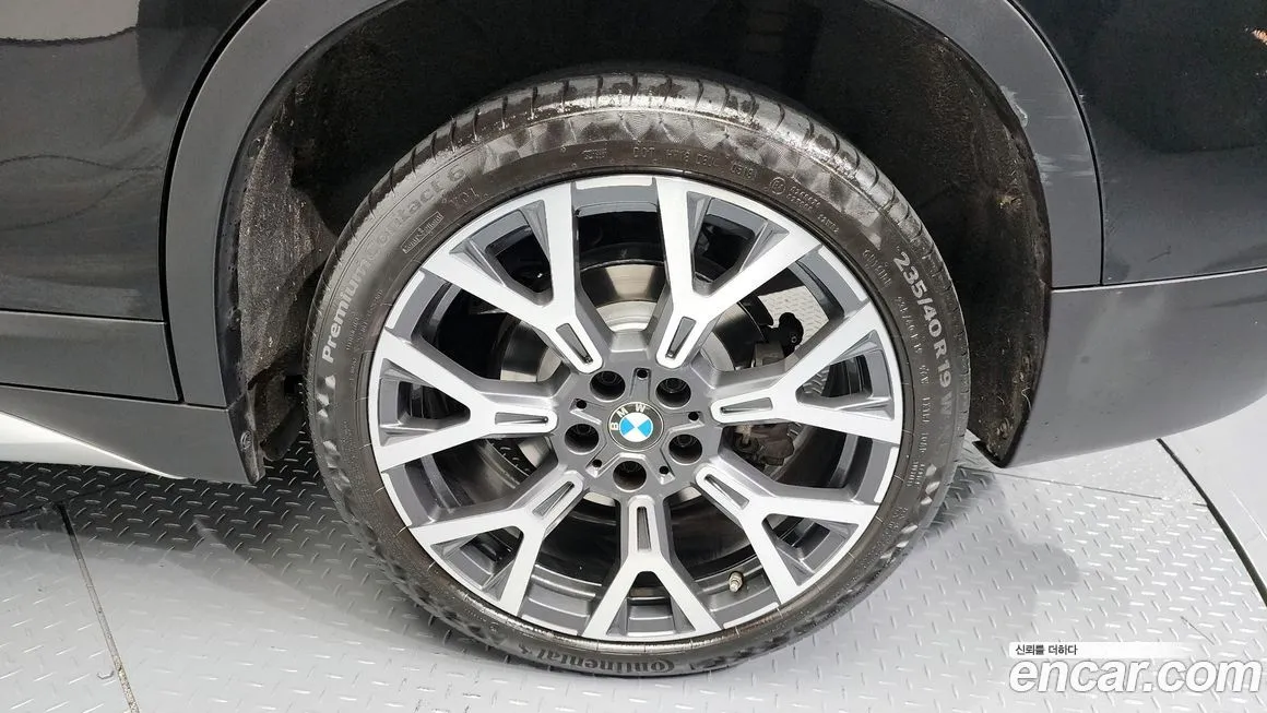 BMW X1 — фото 4