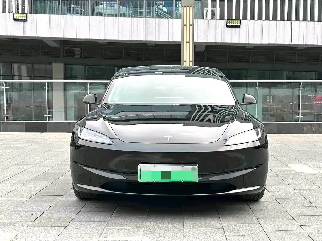 Tesla Model 3 2024 из CN, фото 2