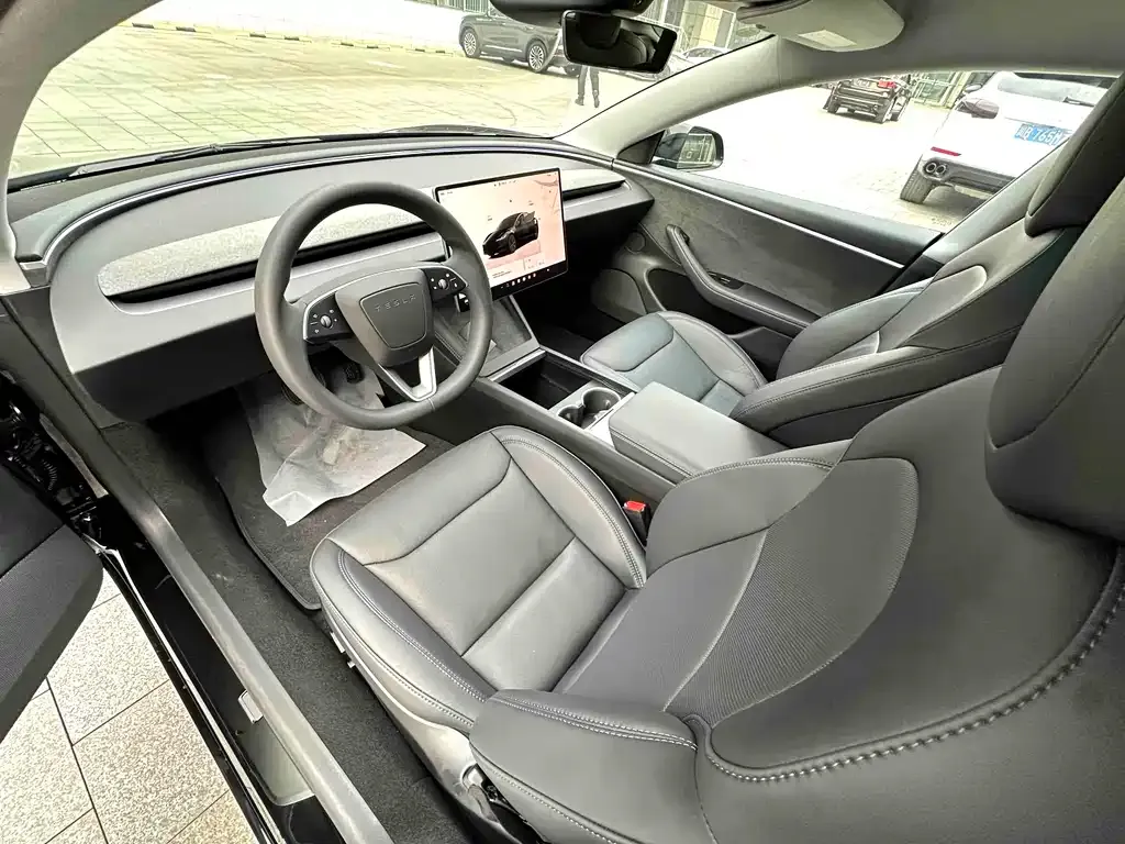Tesla Model 3 2024 из CN, фото 3