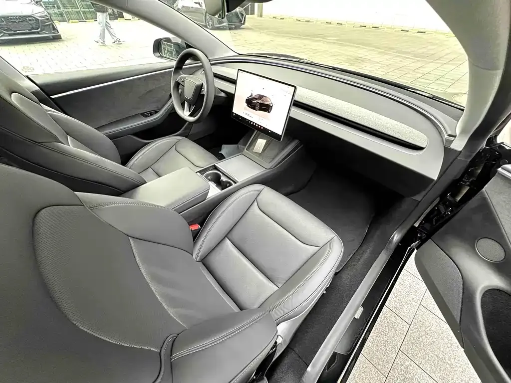 Tesla Model 3 2024 из CN, фото 4