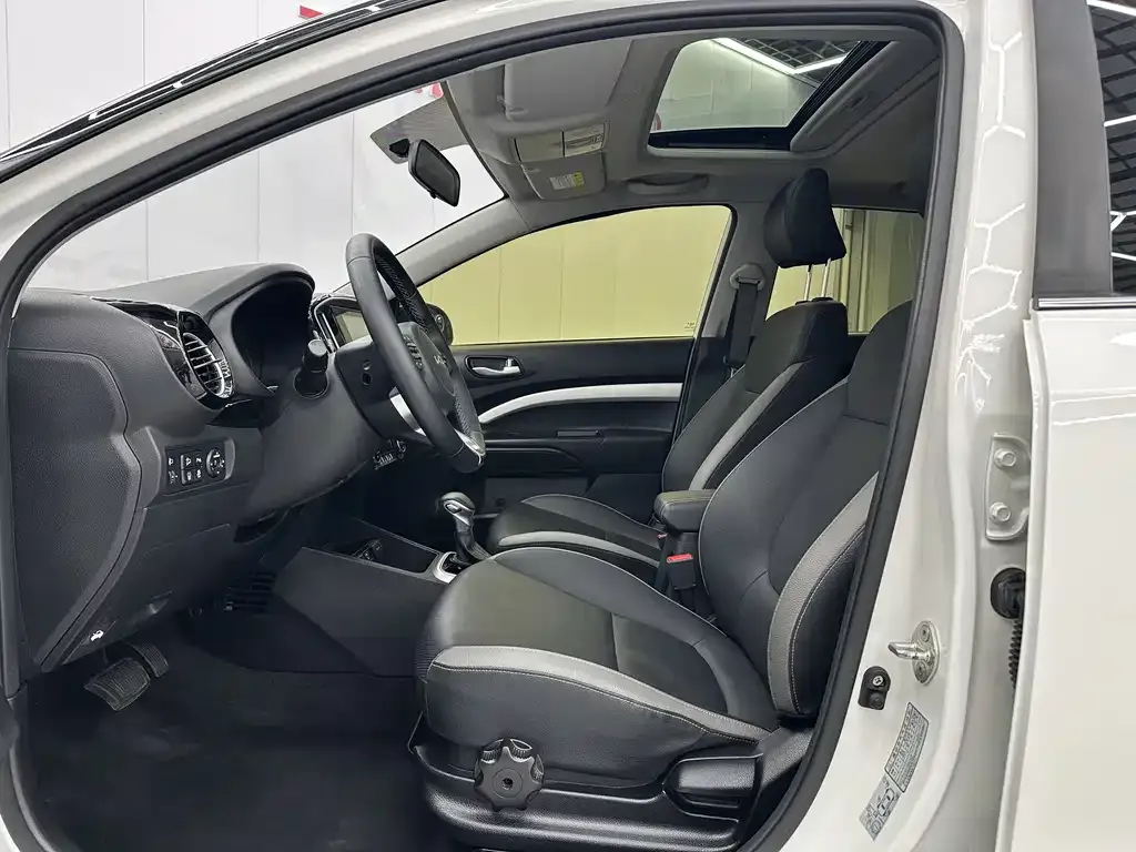 Kia KX1 2022 из CN, фото 9