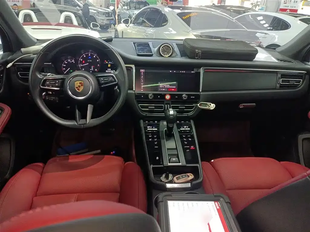 Porsche Macan 2022 из CN, фото 8