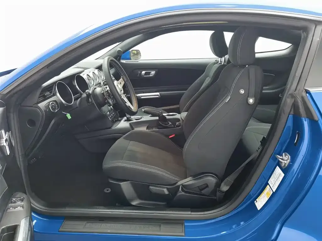 Ford Mustang 2024 из CN, фото 8