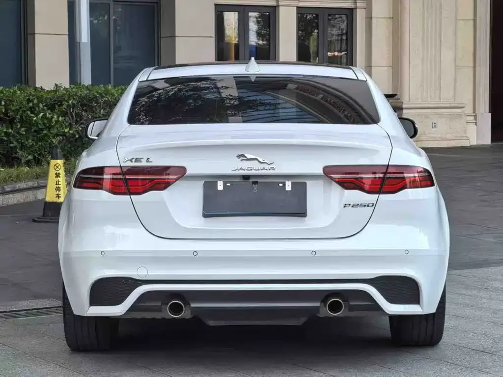 Jaguar XEL 2023 из CN, фото 9