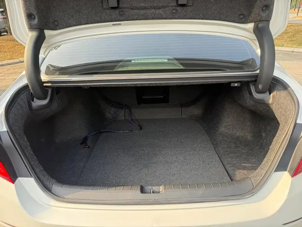 Honda Inspire 2023 из CN, фото 4