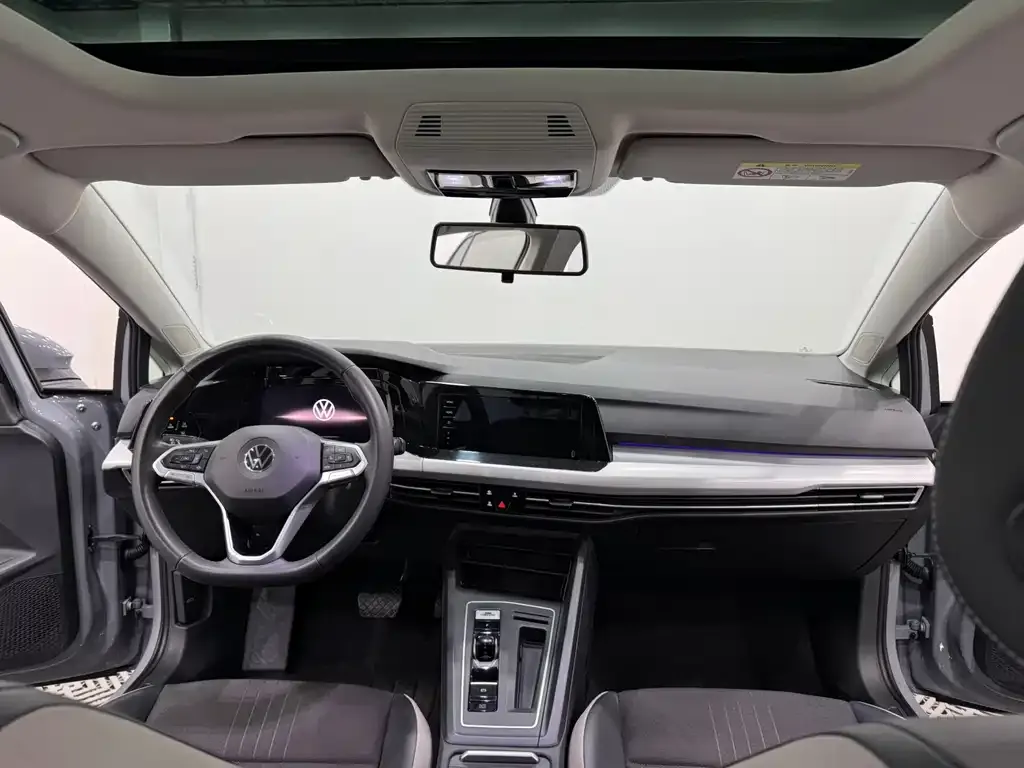 Volkswagen Golf 2022 из CN, фото 4